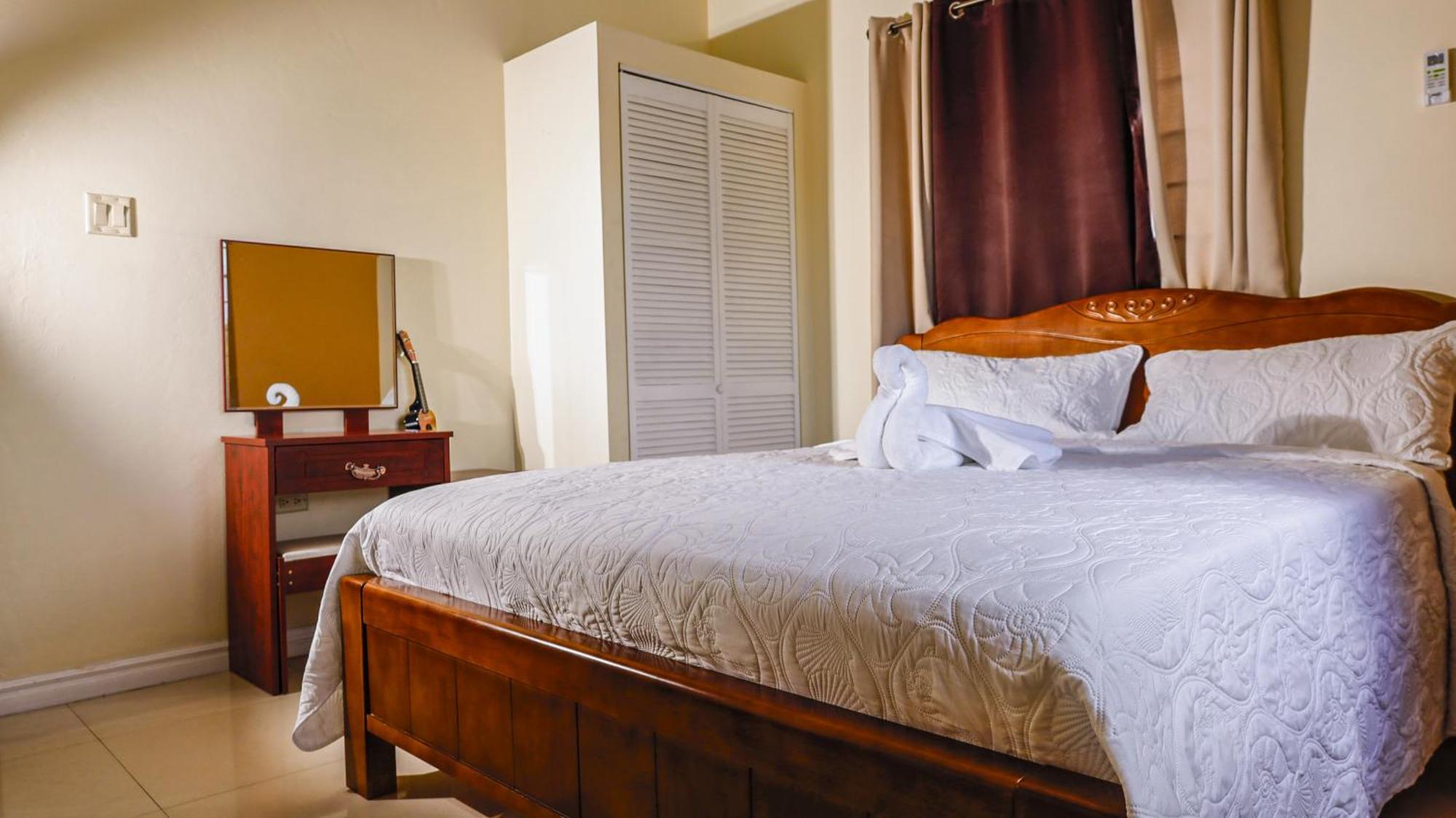 Ivs Bed And Breakfast Kingston Luaran gambar